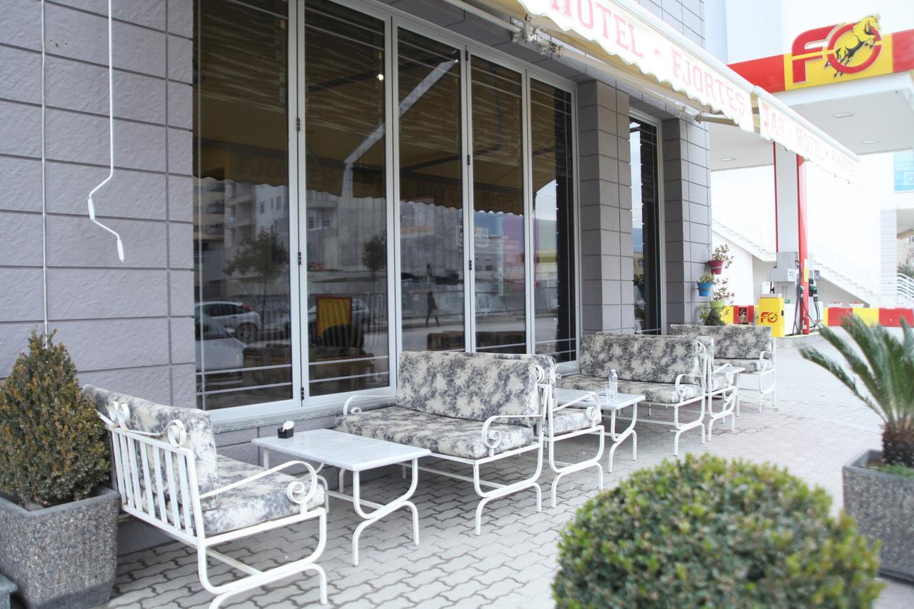 Hotell Fjortes 4*